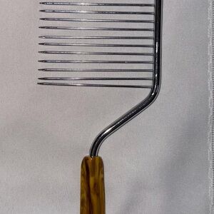 Angel Food Cake Breaker Cutter Comb Butterscotch Bakelite Handle Vintage Baking